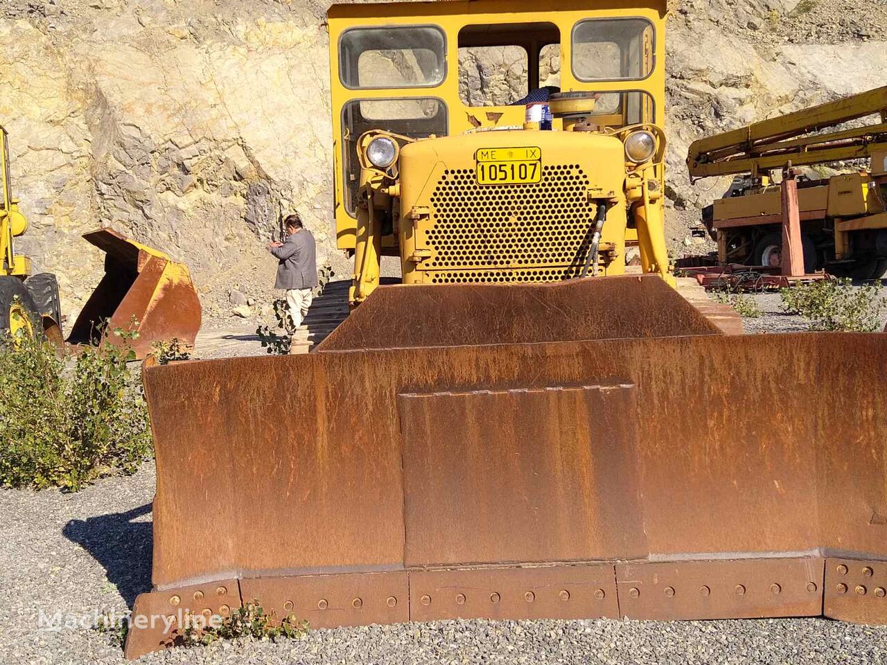 Caterpillar D7 bulldozer