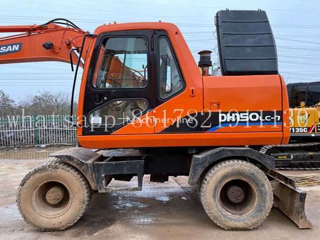 Doosan DH150 excavadora de ruedas
